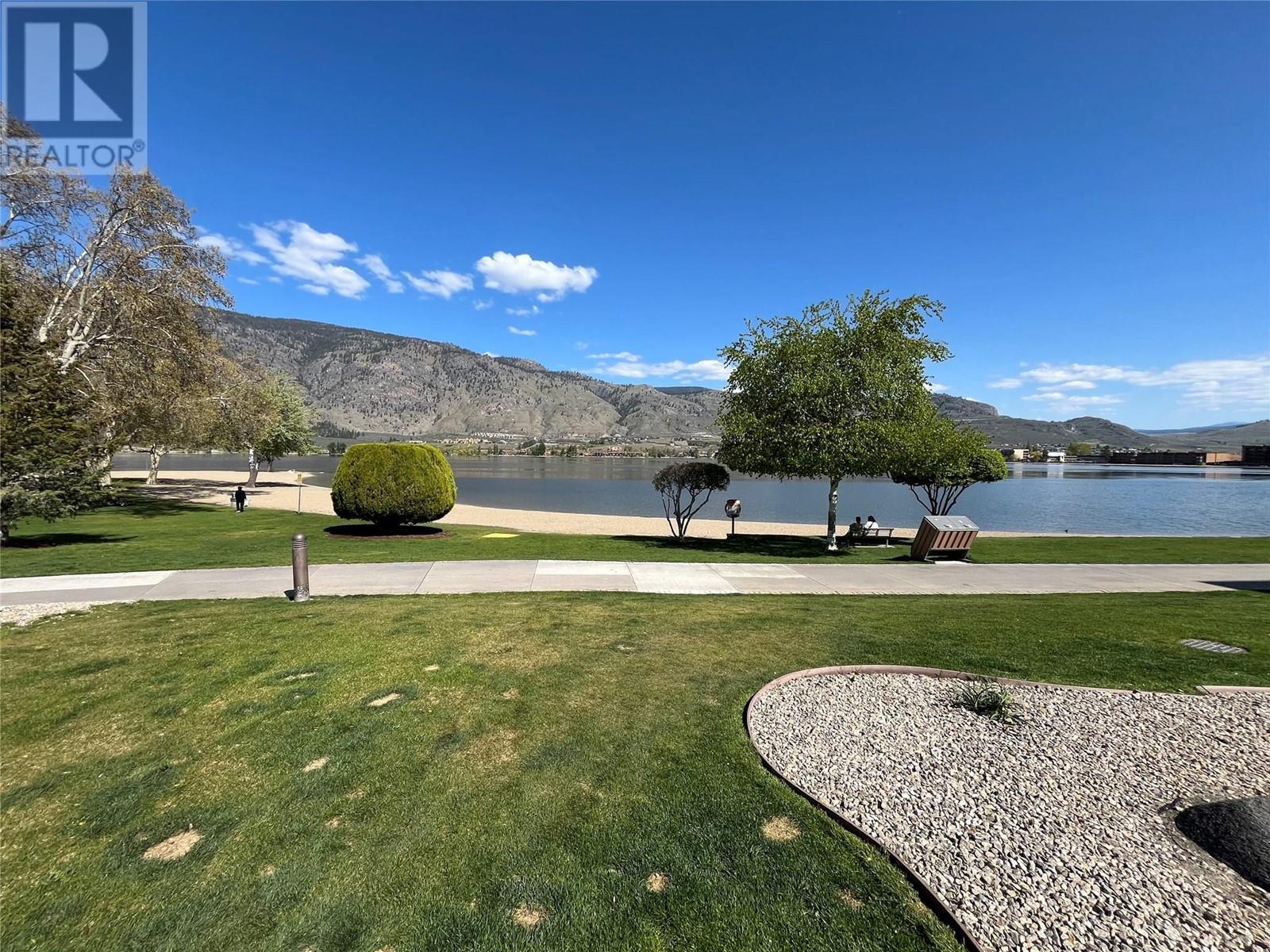 411 15 Park Place, Osoyoos