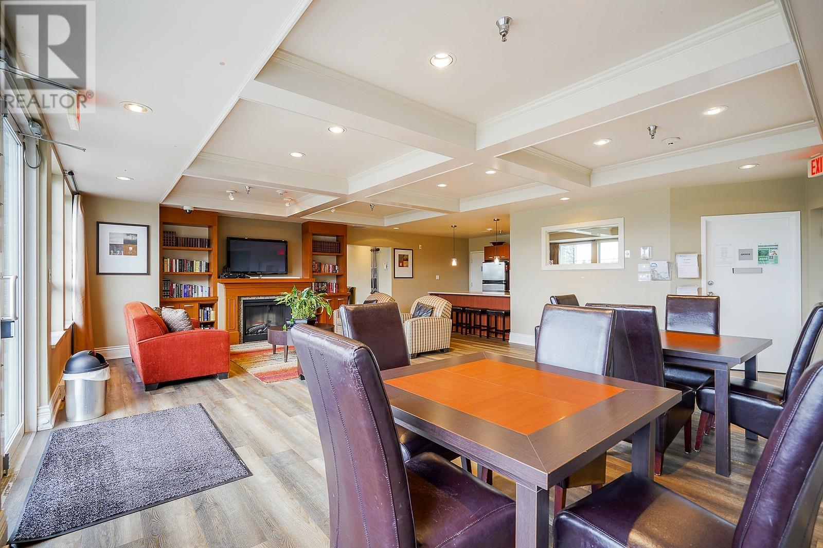 123 19673 MEADOW GARDENS WAY, Pitt Meadows real estate listing R2994966