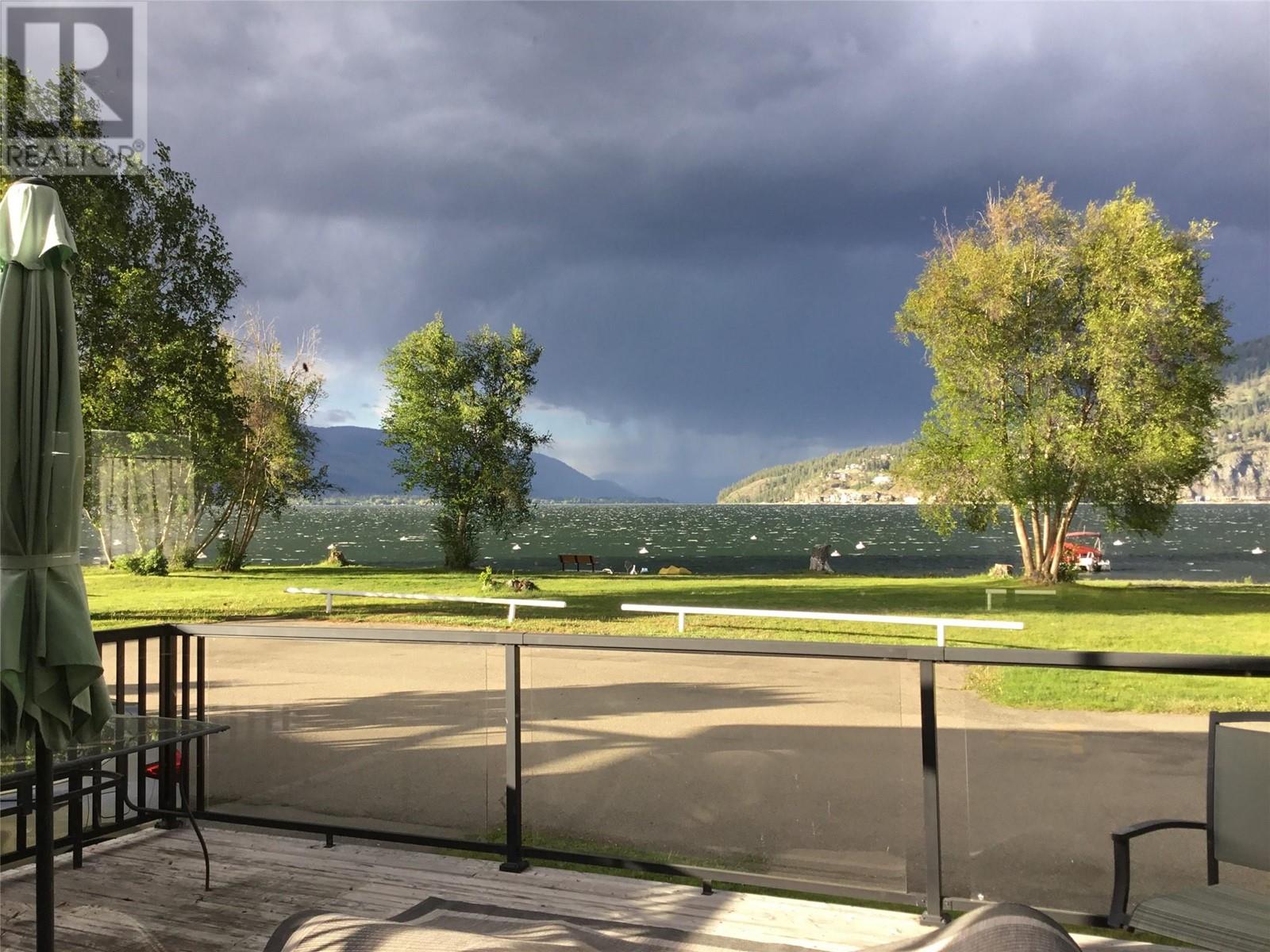  53 Lakeshore Drive, Vernon