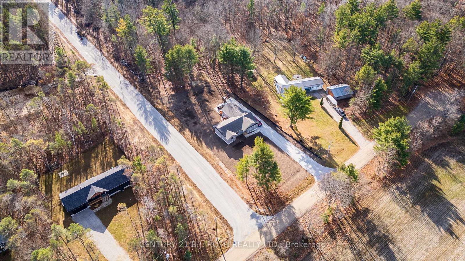 6121 CONCESSION B C ROAD - 11