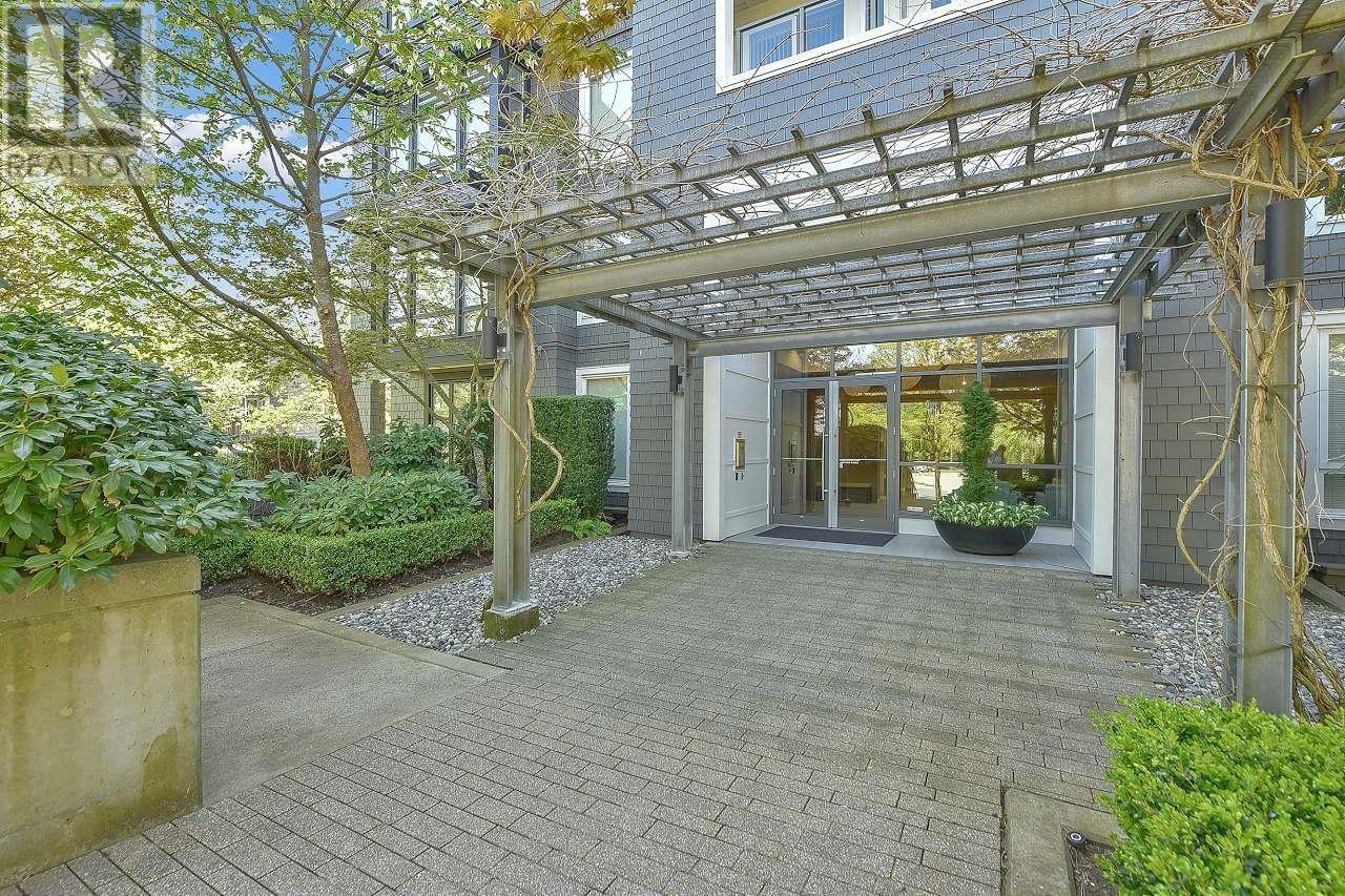 305 550 SEABORNE PLACE, Port Coquitlam real estate listing R2994862