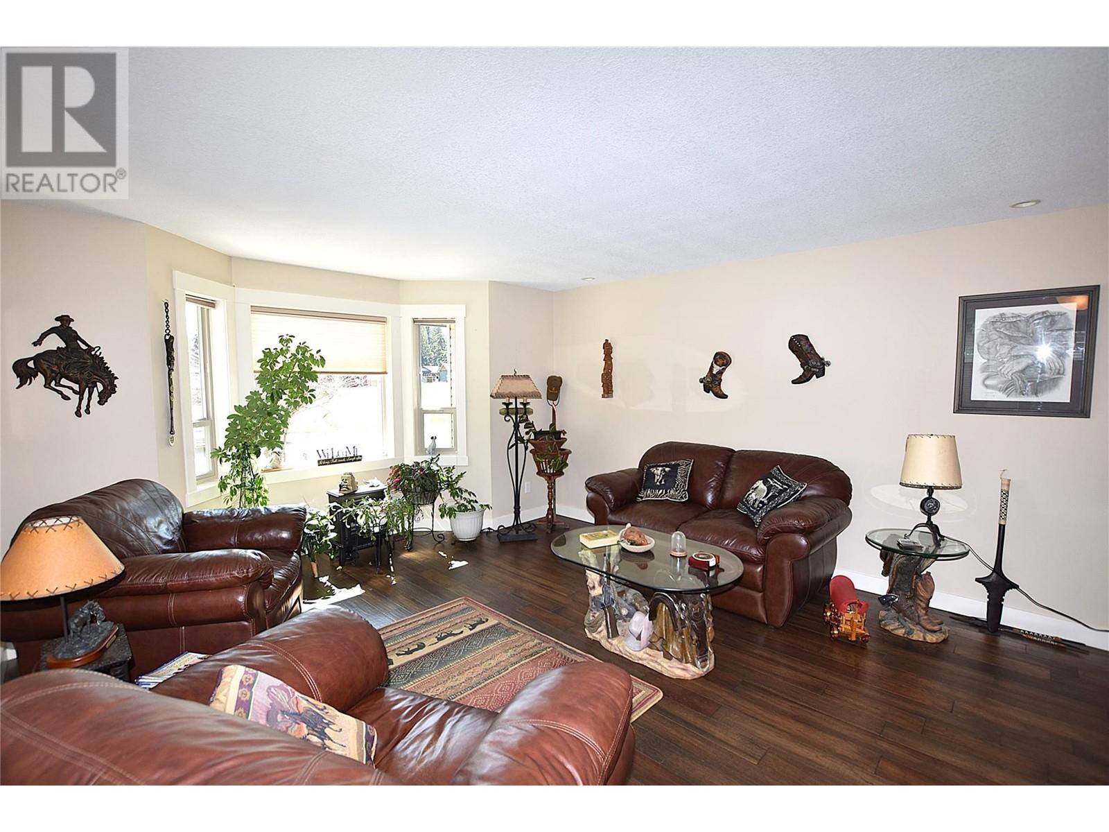  494 Kingfisher Avenue, Vernon