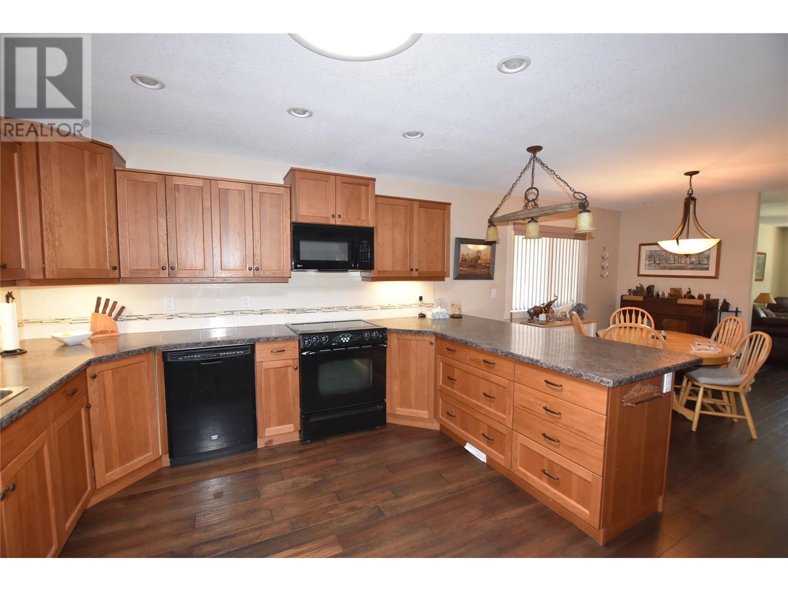 494 Kingfisher Avenue, Vernon