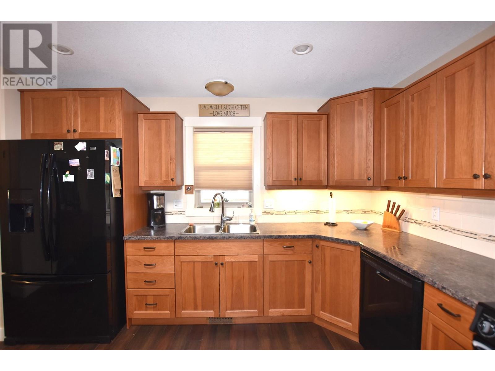  494 Kingfisher Avenue, Vernon