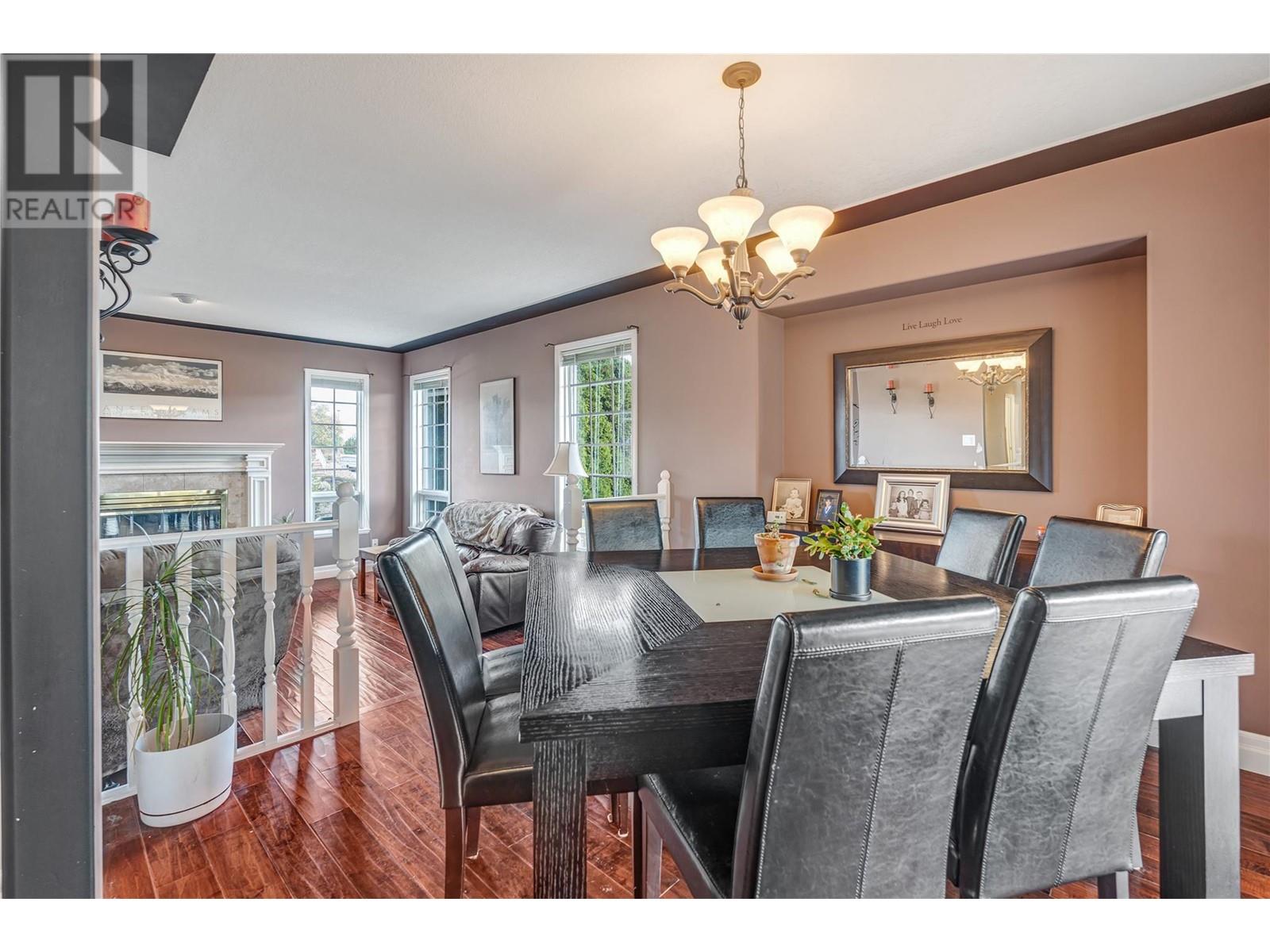  6401 Harrison Heights, Summerland