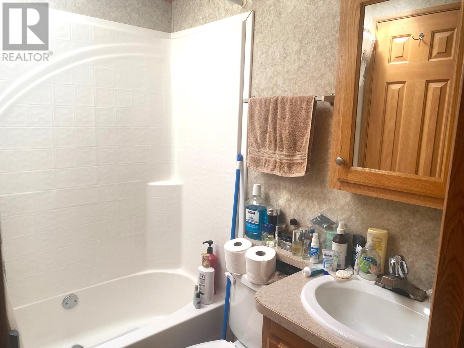 Photo 2 of 3844 Captains Village Way Unit 30, Scotch Creek BC