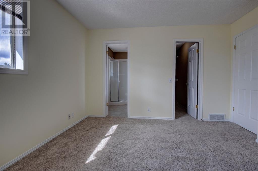 Single Family House 4 Level for Sale in  Millrose Place SW Millrise Calgary 
