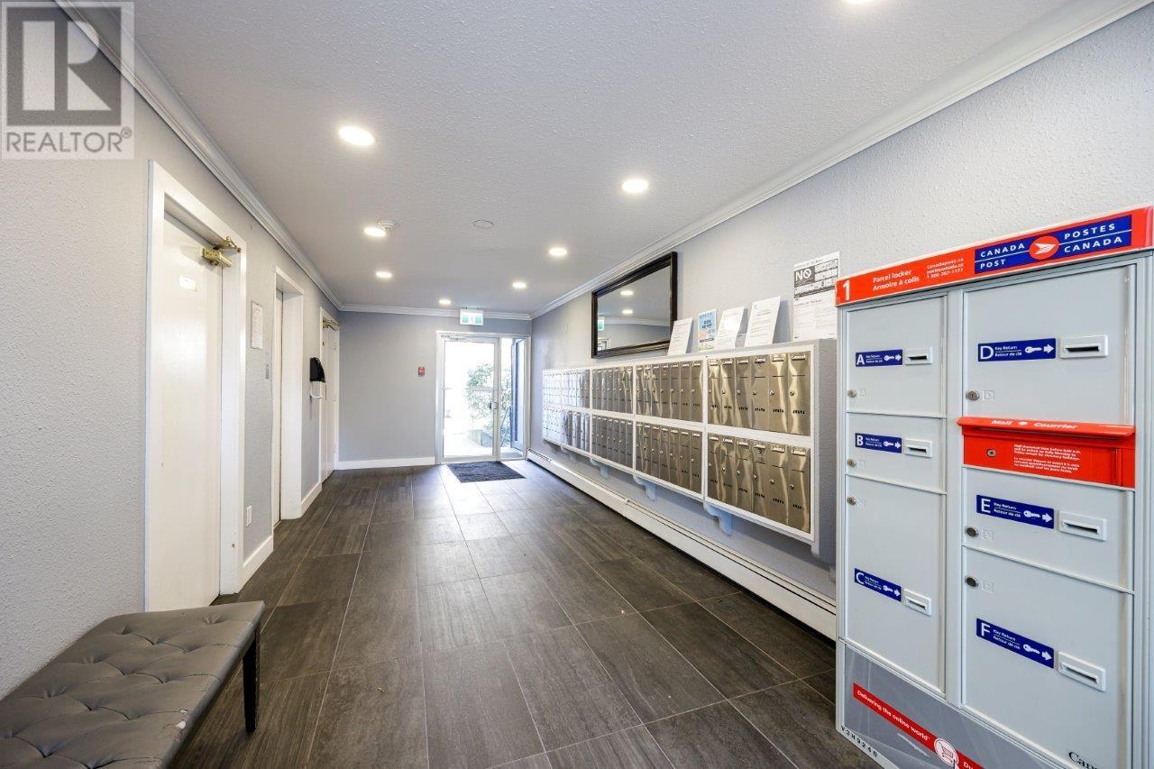 Photo 21 of 156 200 Westhill Place, Port Moody BC