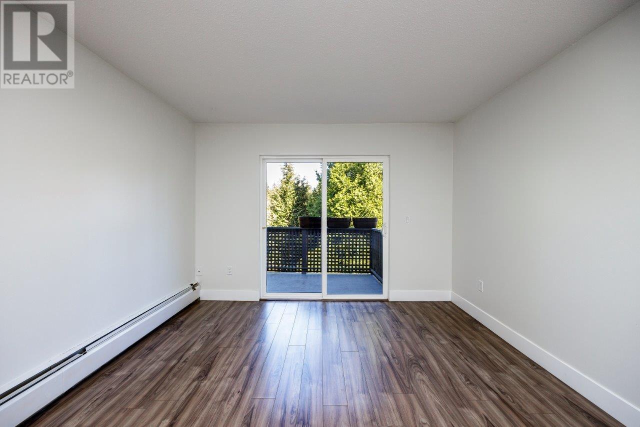 Photo 8 of 156 200 Westhill Place, Port Moody BC