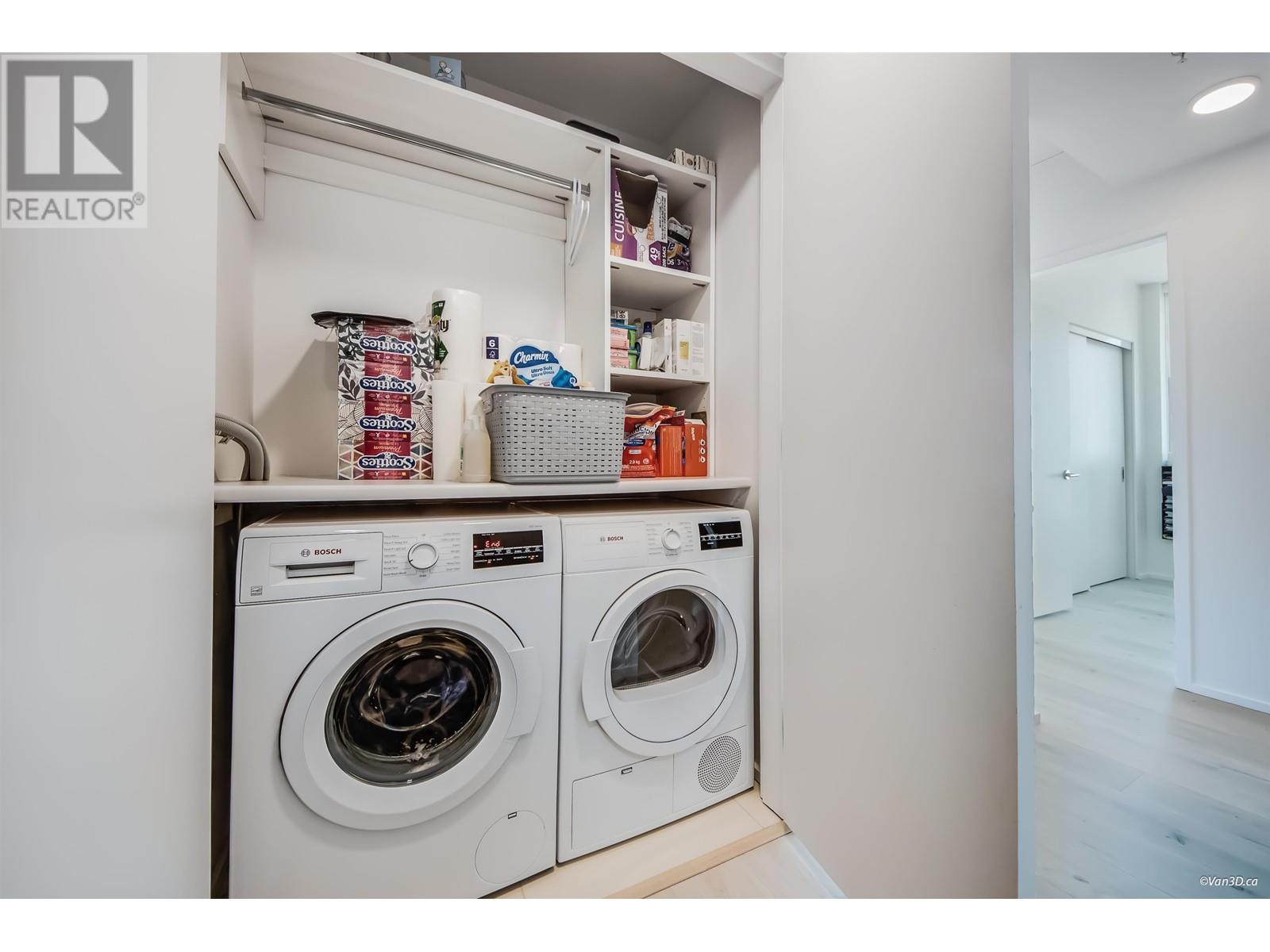 4302 3833 EVERGREEN PLACE, Burnaby