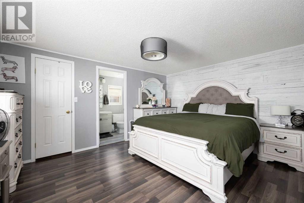 240 Cree Road, Fort McMurray