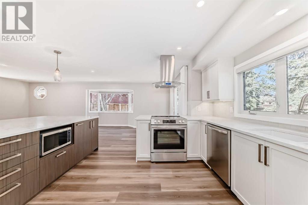 Single Family House 4 Level for Sale in  Lake Erie Place SE Lake Bonavista Calgary 