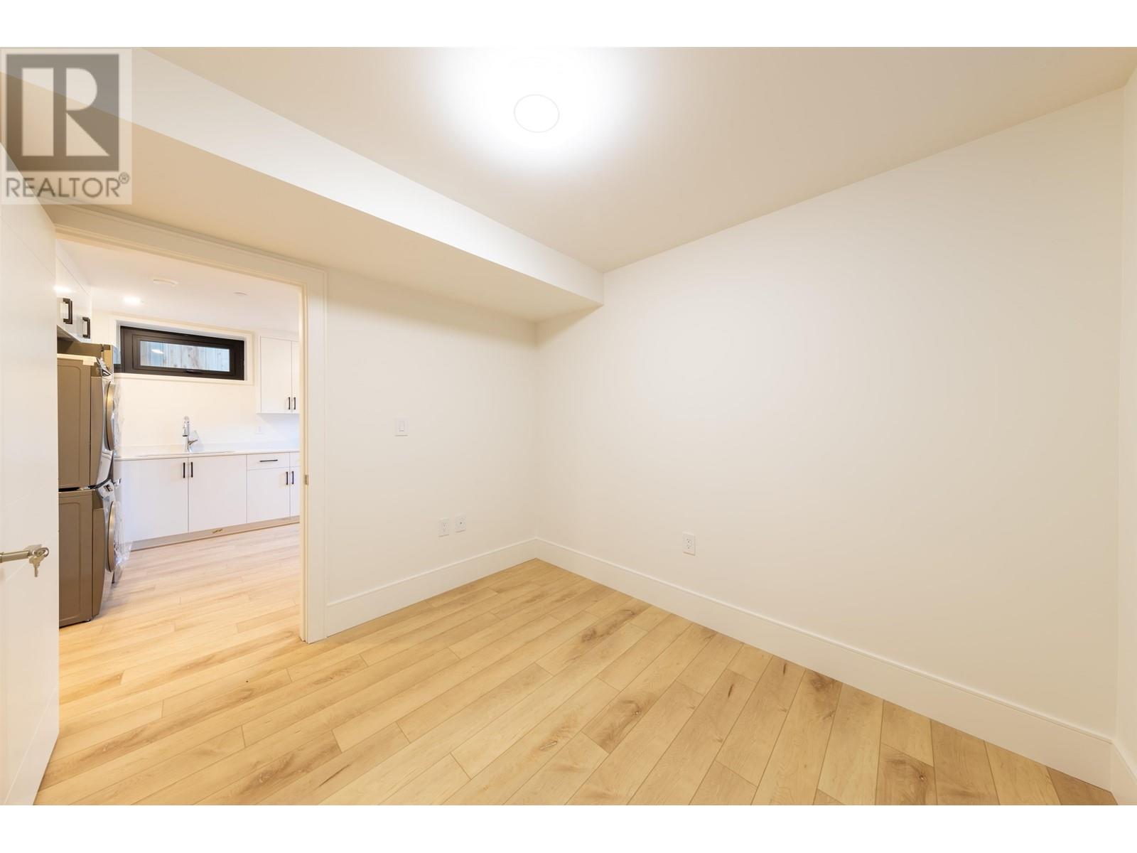 Photo 39 of 4039 W 11 Th Avenue, Vancouver BC
