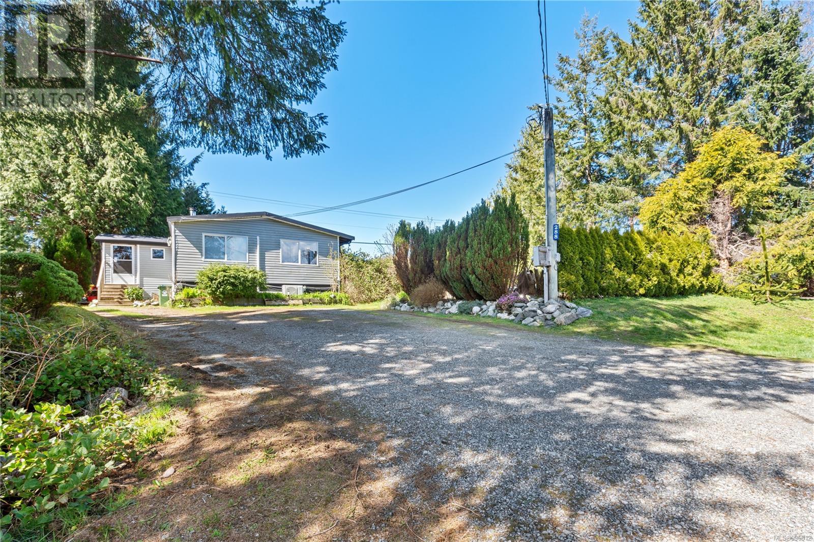288 Albion Cres - 2