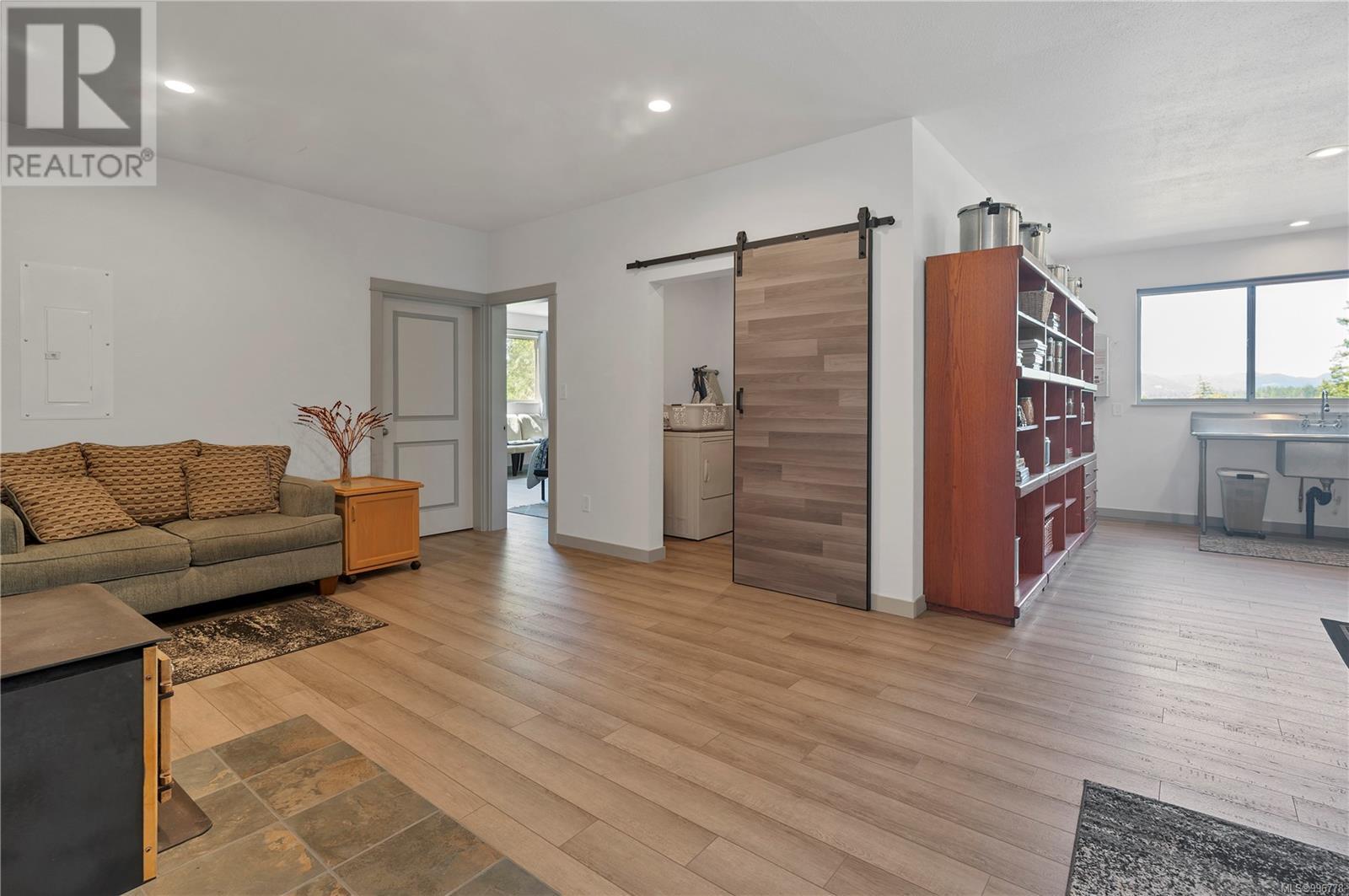 SL10 READ ISLAND - 12