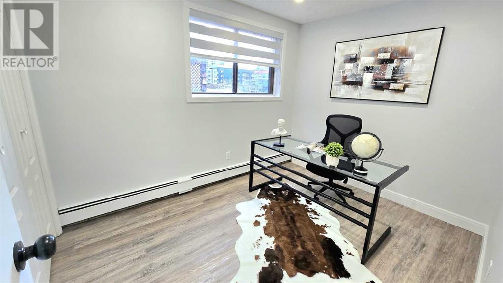 Single Family House for Sale in    Avenue SW Cliff Bungalow Calgary 