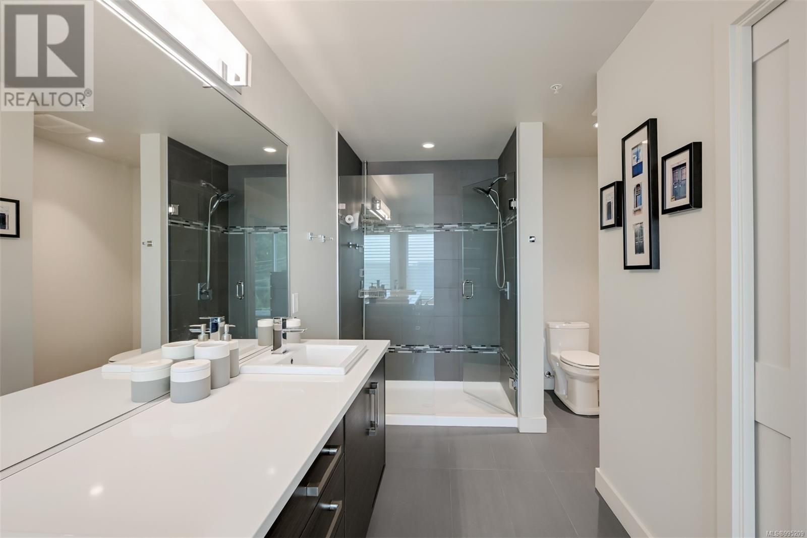 101 744 Handy Road, Mill Bay