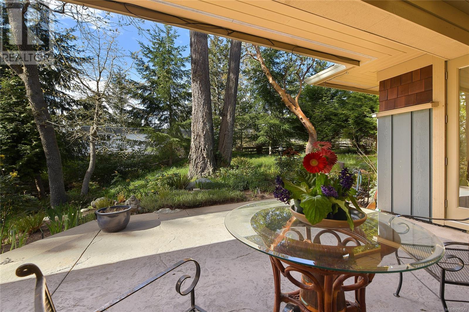  1284 Oceanwood Lane, Saanich