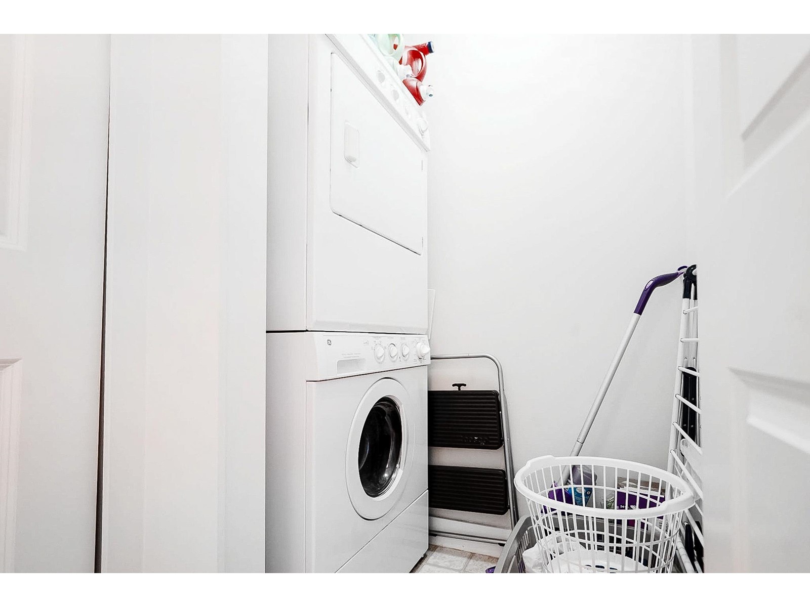 213 15850 26 AVENUE, White Rock