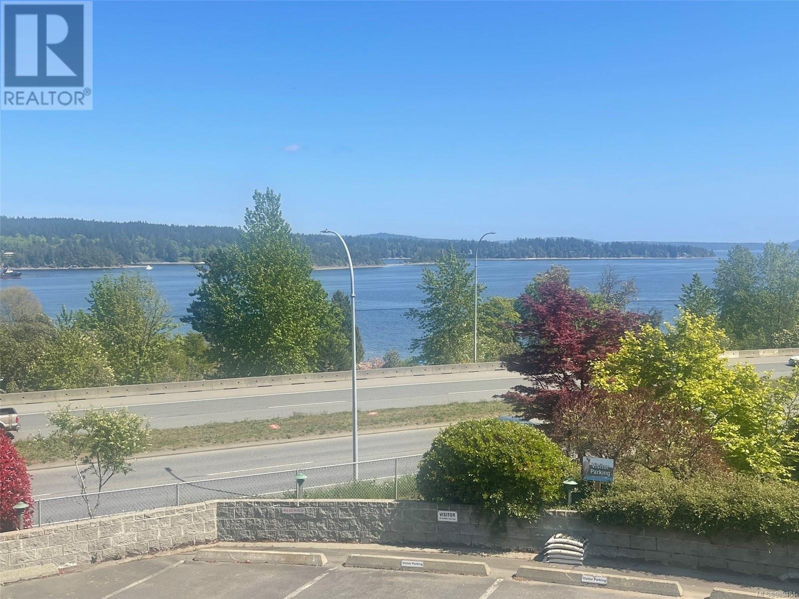 4 100 Gifford Rd, Ladysmith