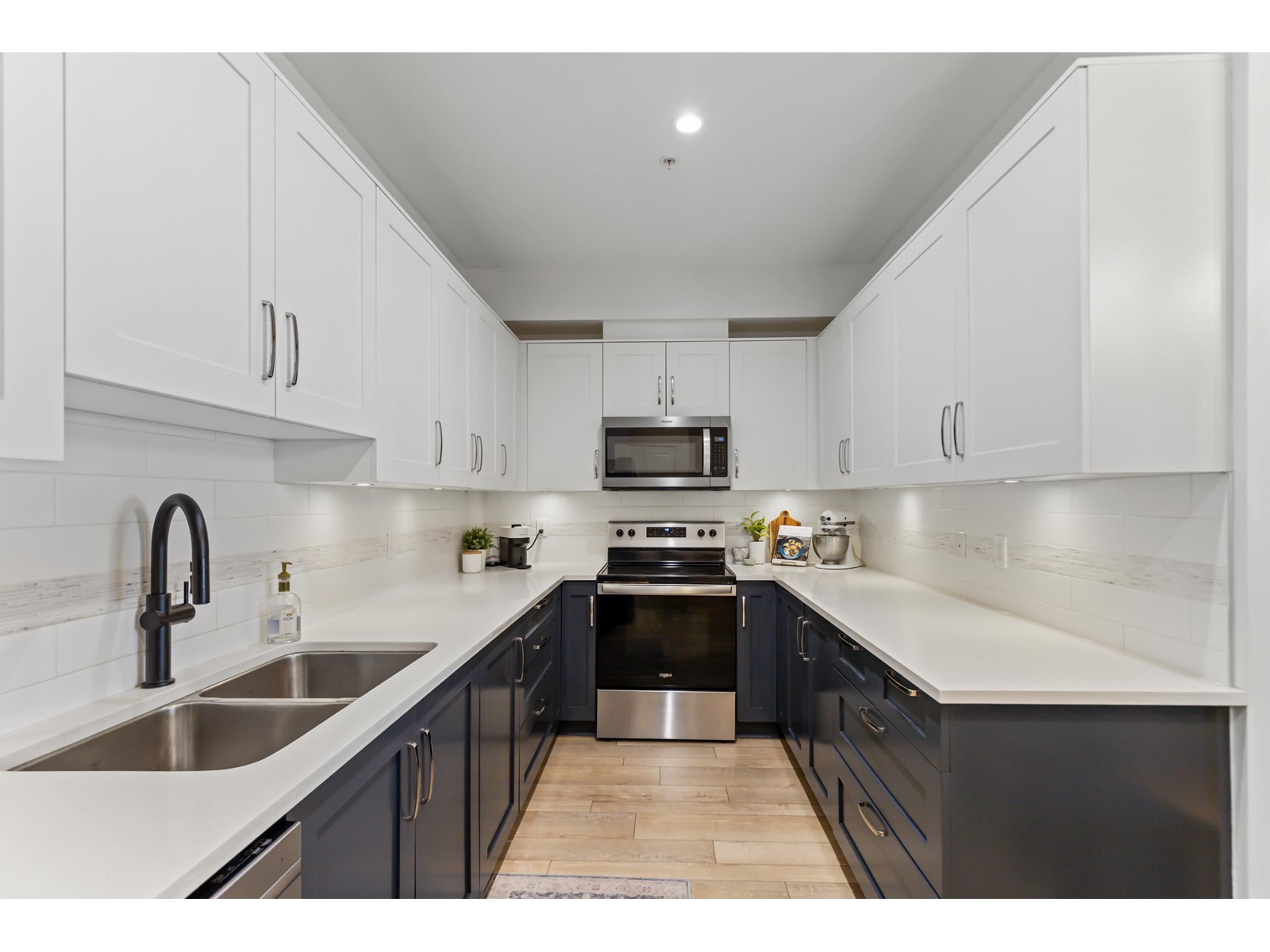 212 20728 WILLOUGHBY TOWN CENTRE DRIVE, Langley real estate listing R2995112