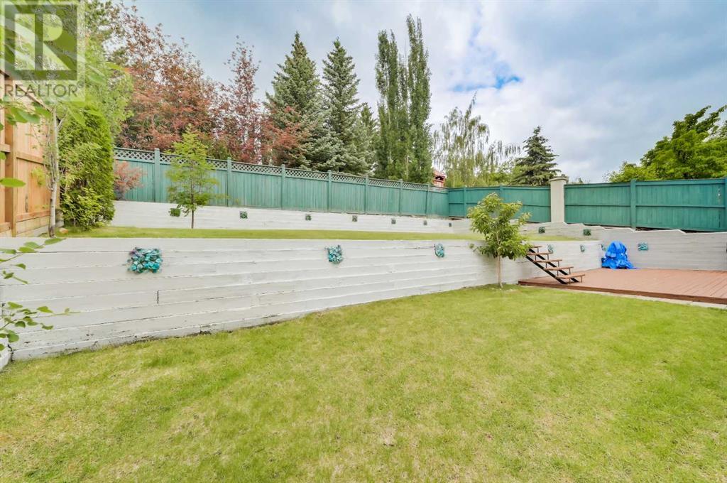 Single Family House for Sale in  Signal Hill Drive SW Signal Hill Calgary 