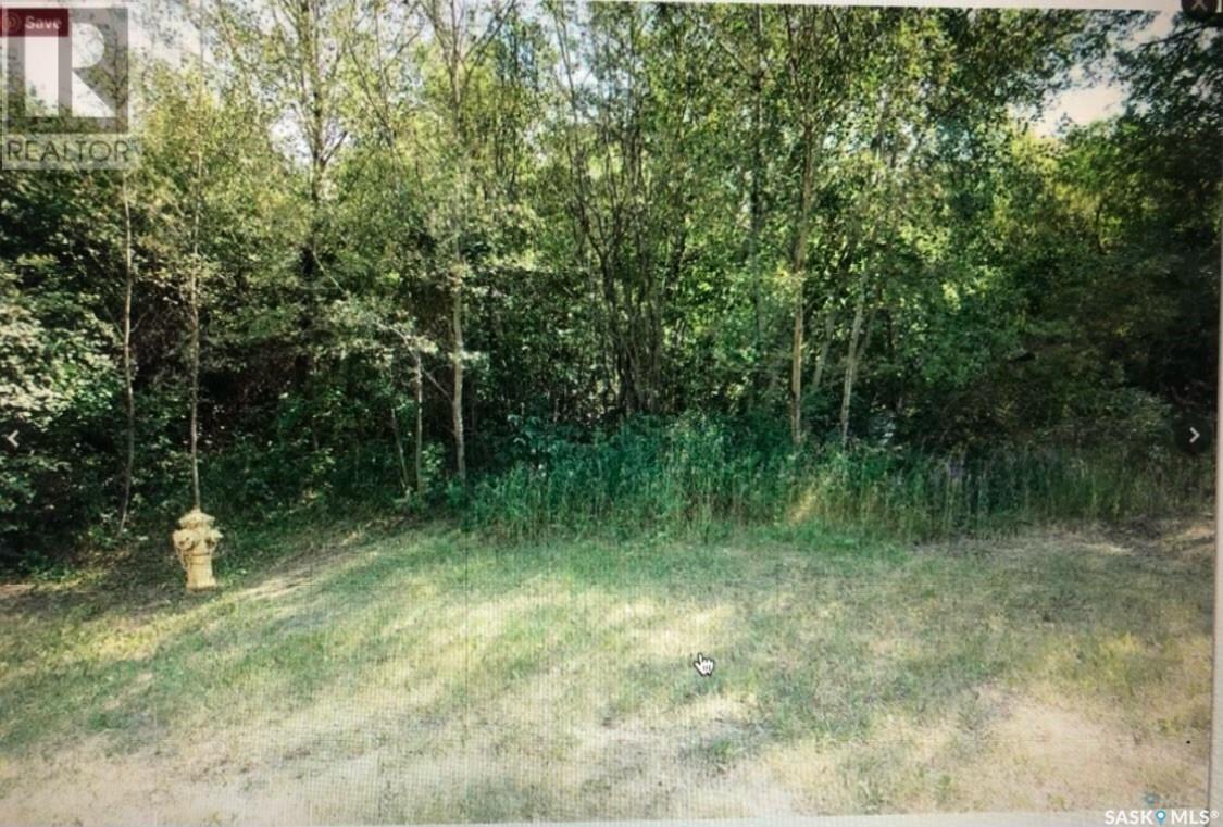 Photo 1 of 121 4th Avenue, Regina Beach SK