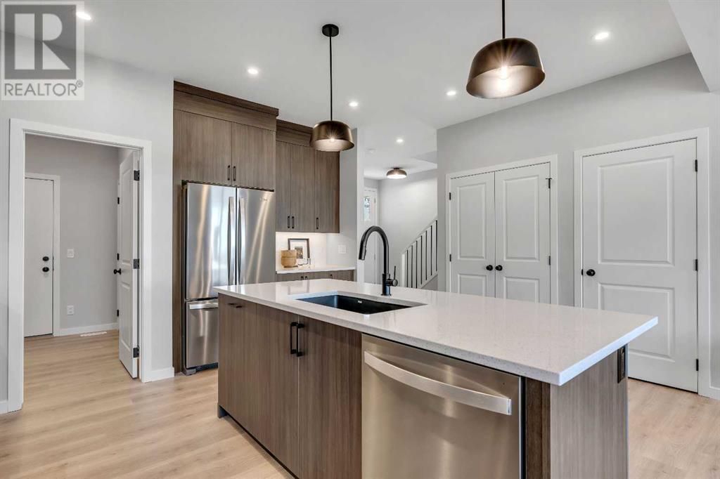 Single Family House for Sale in  Heirloom Drive SE Rangeview Calgary 