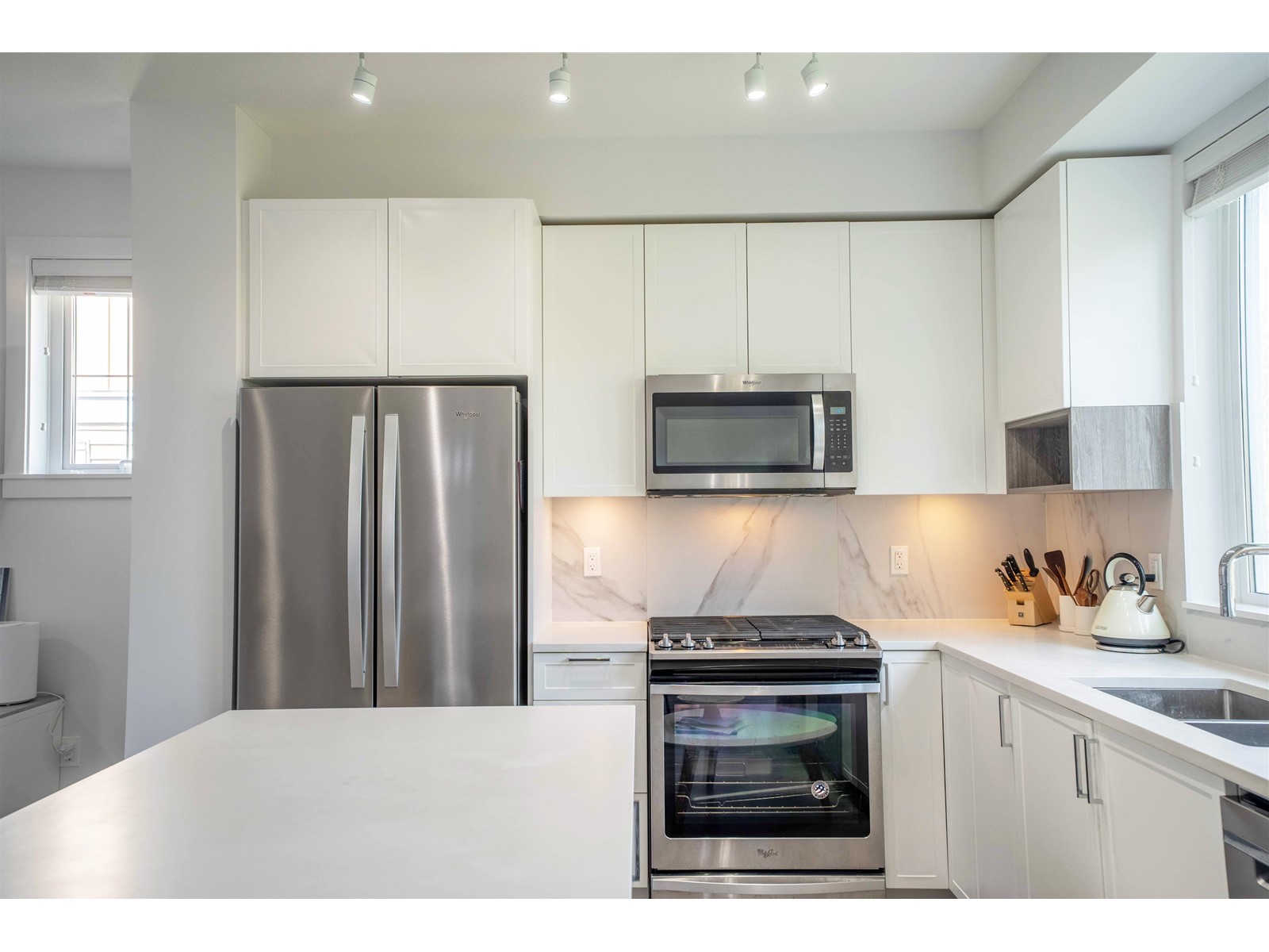 53 9688 162A STREET, Surrey real estate listing R2995215