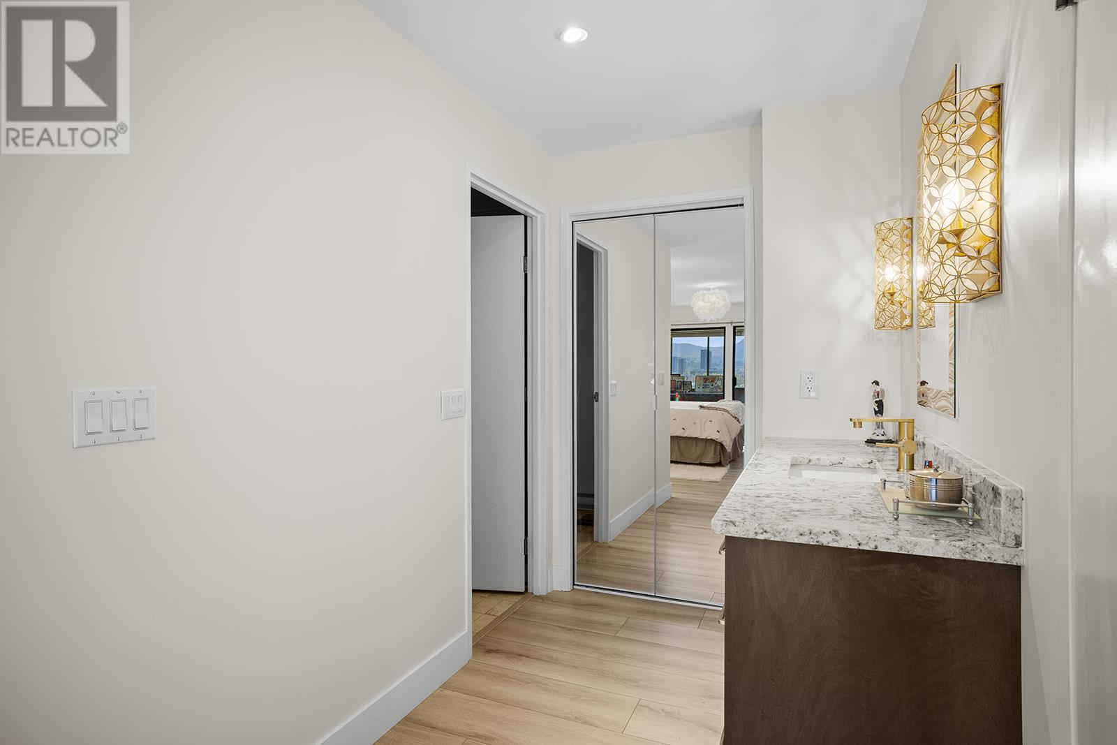 #1403 737 LEON AVENUE - Image 32