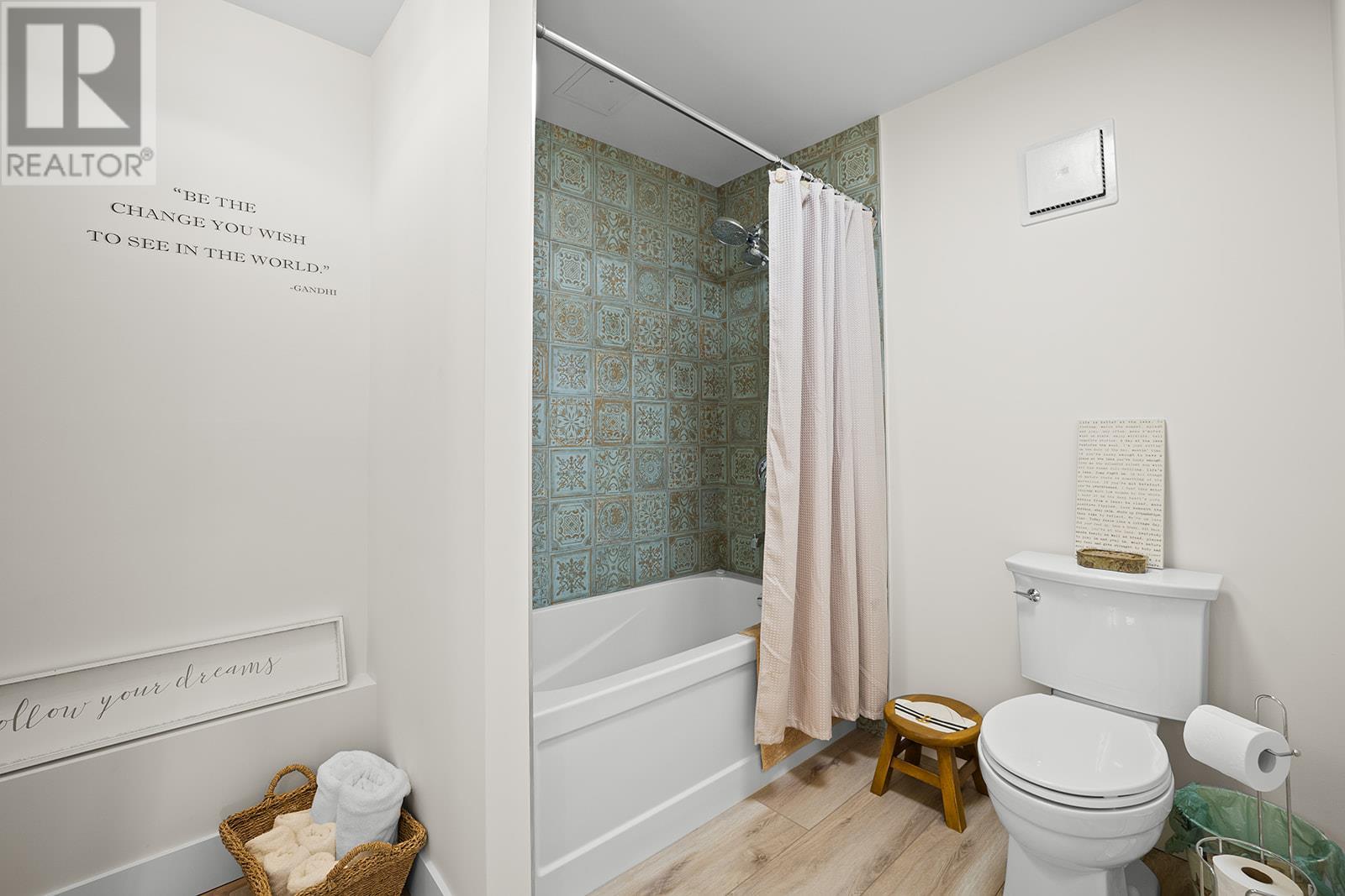 #1403 737 LEON AVENUE - Image 38