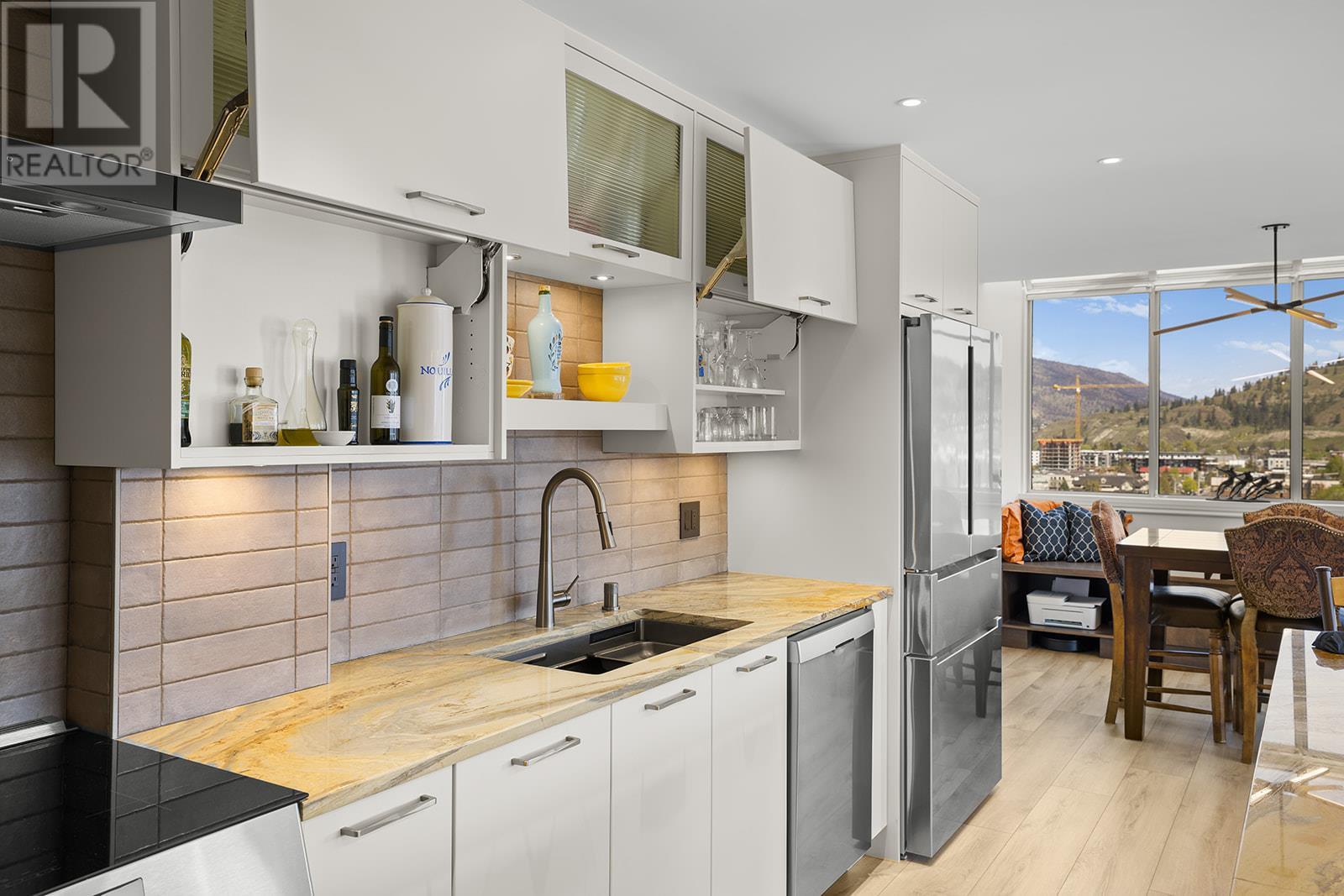#1403 737 LEON AVENUE - Image 20