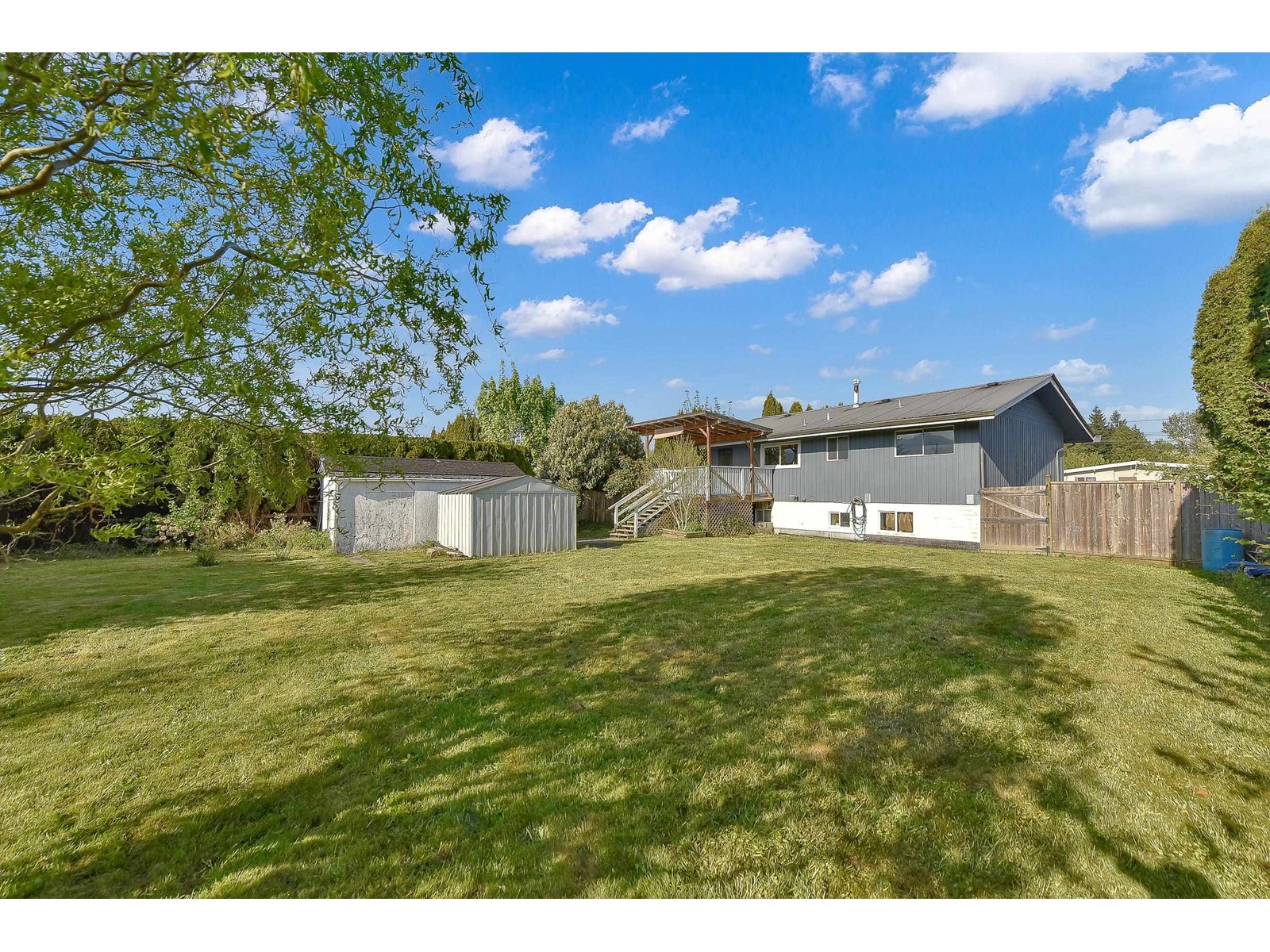 Photo 39 of 10113 Manor Drive Fairfield Island, Chilliwack BC