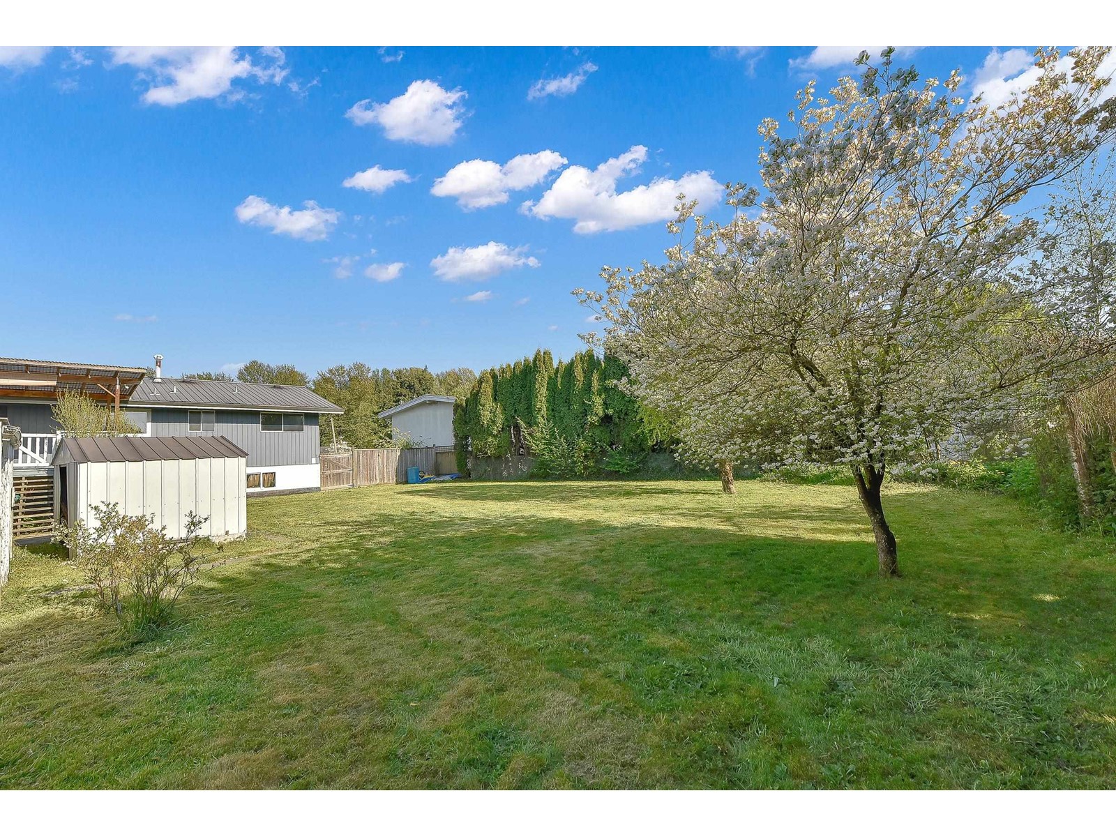 Photo 2 of 10113 Manor Drive Fairfield Island, Chilliwack BC