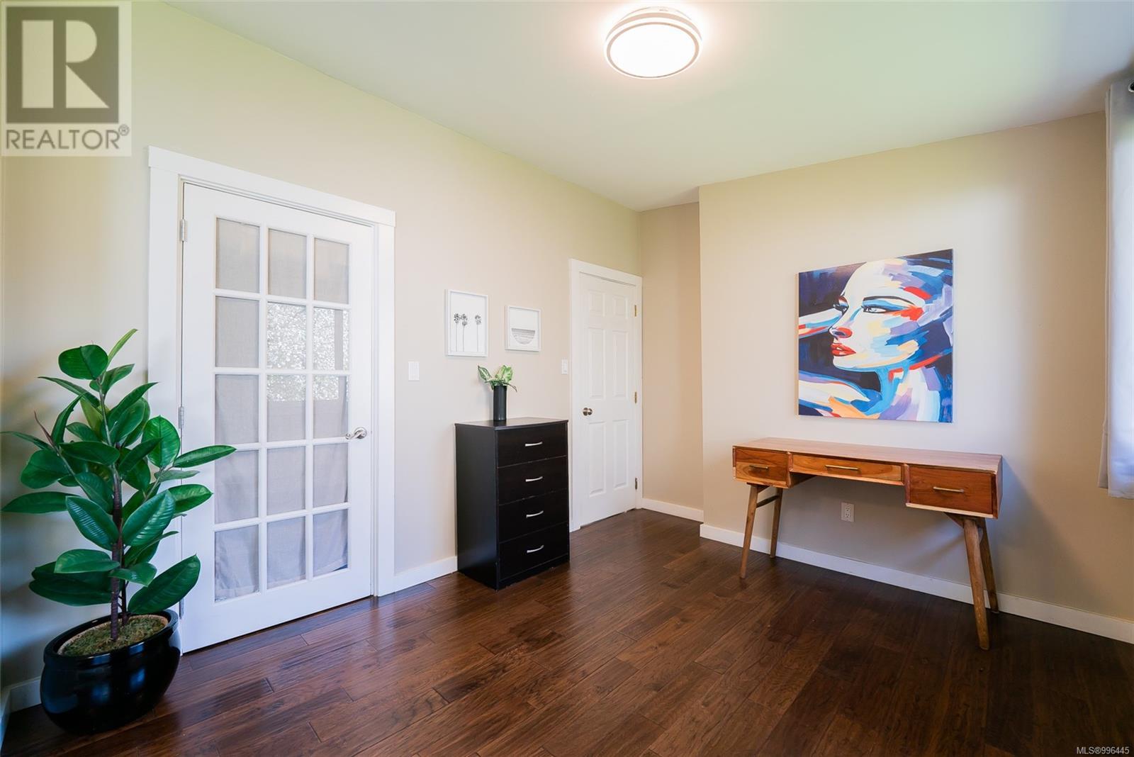 1648 Caspers Way, Nanaimo