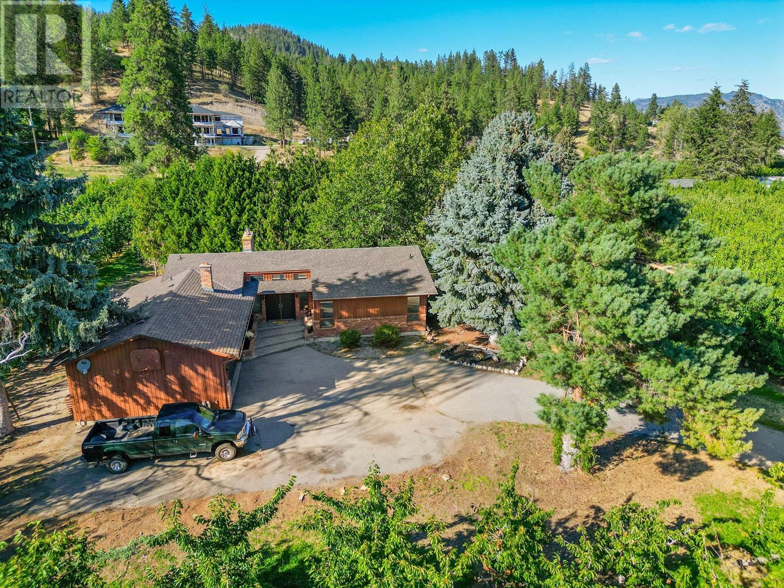4977 Elliott Avenue, Peachland