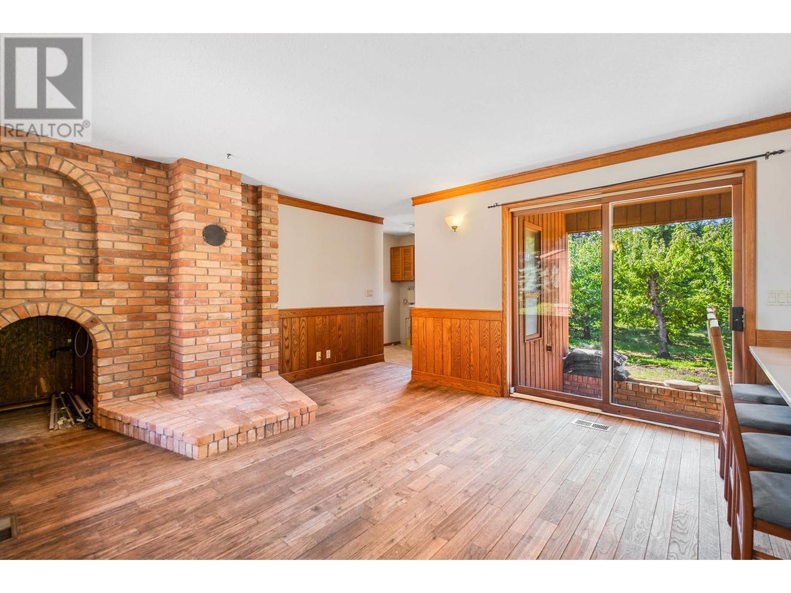 4977 Elliott Avenue, Peachland