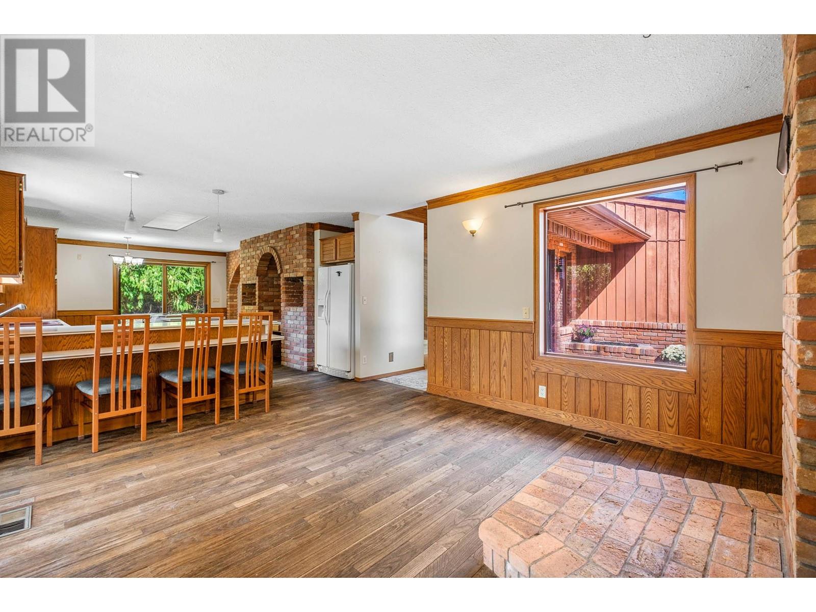 4977 Elliott Avenue, Peachland