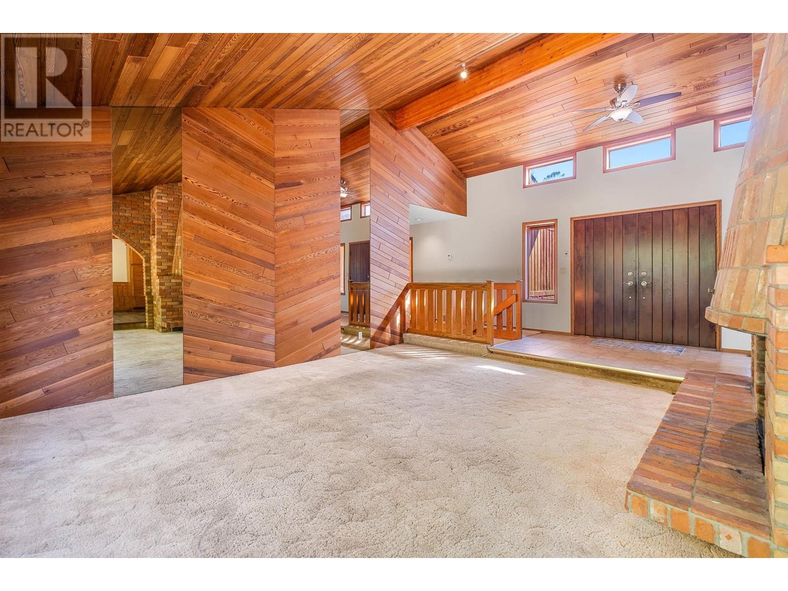 4977 Elliott Avenue, Peachland