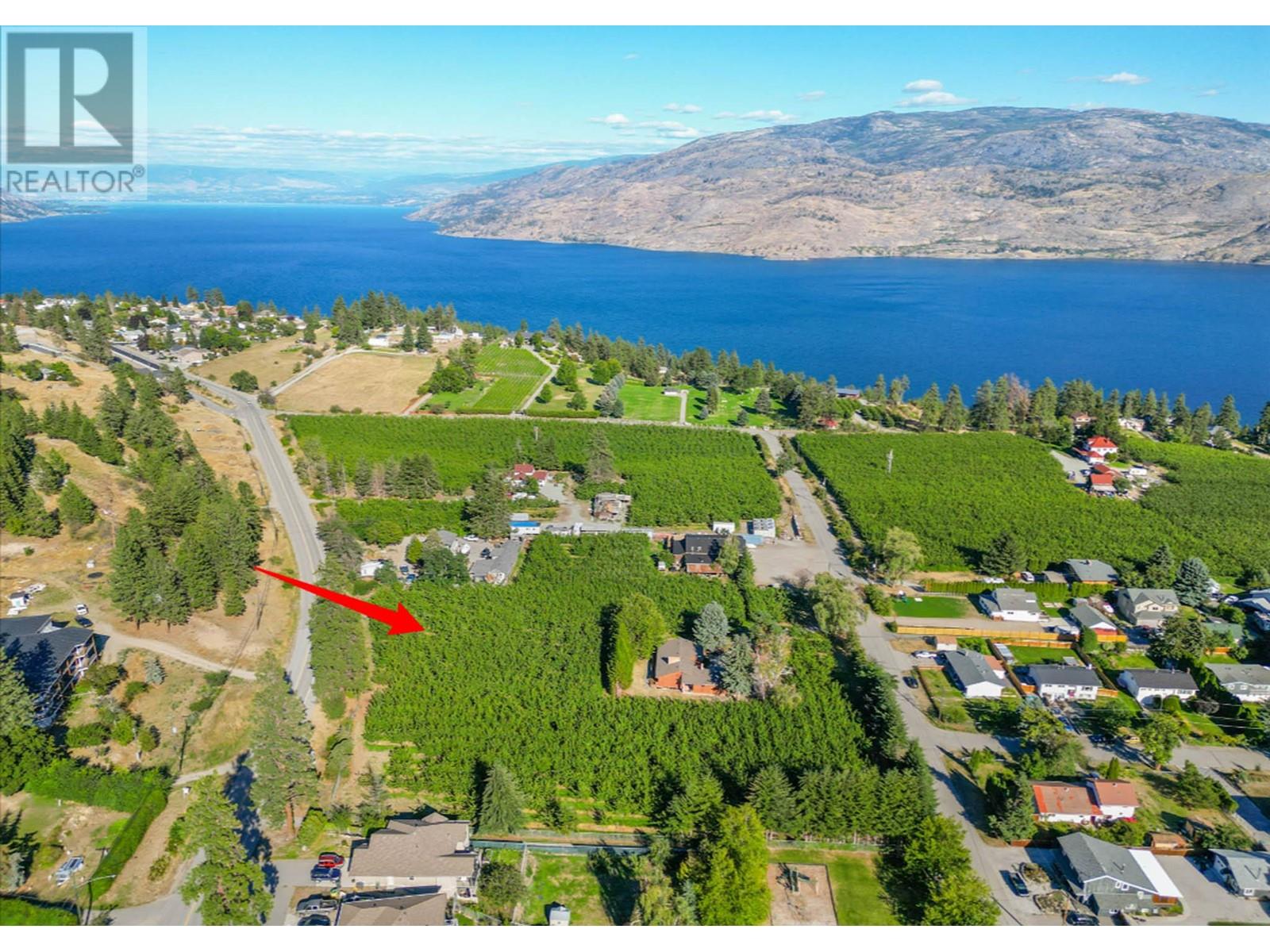 4977 Elliott Avenue, Peachland