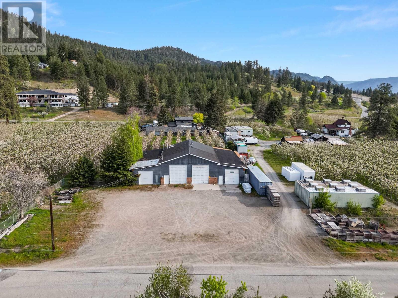 4977 Elliott Avenue, Peachland
