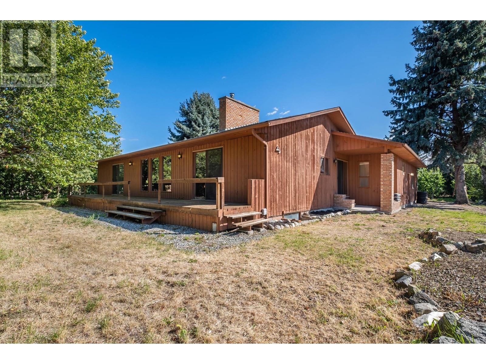 4977 Elliott Avenue, Peachland