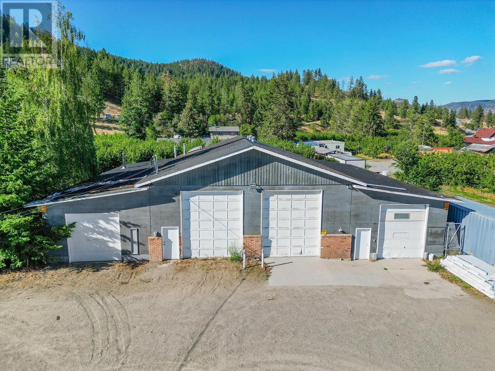 4977 Elliott Avenue, Peachland