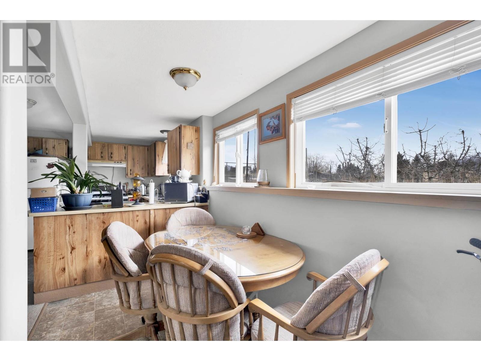 5028 Elliott Avenue, Peachland