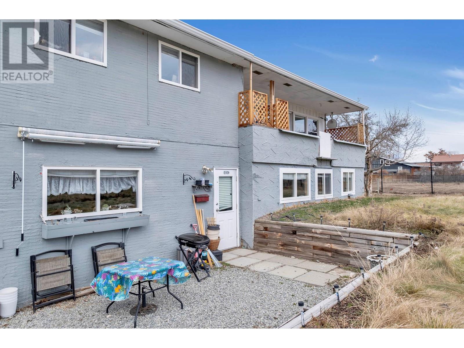 5028 Elliott Avenue, Peachland