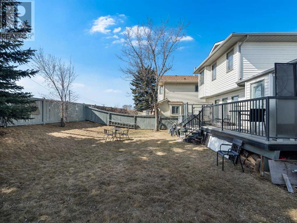 Single Family House for Sale in  Mckerrell Close SE McKenzie Lake Calgary 