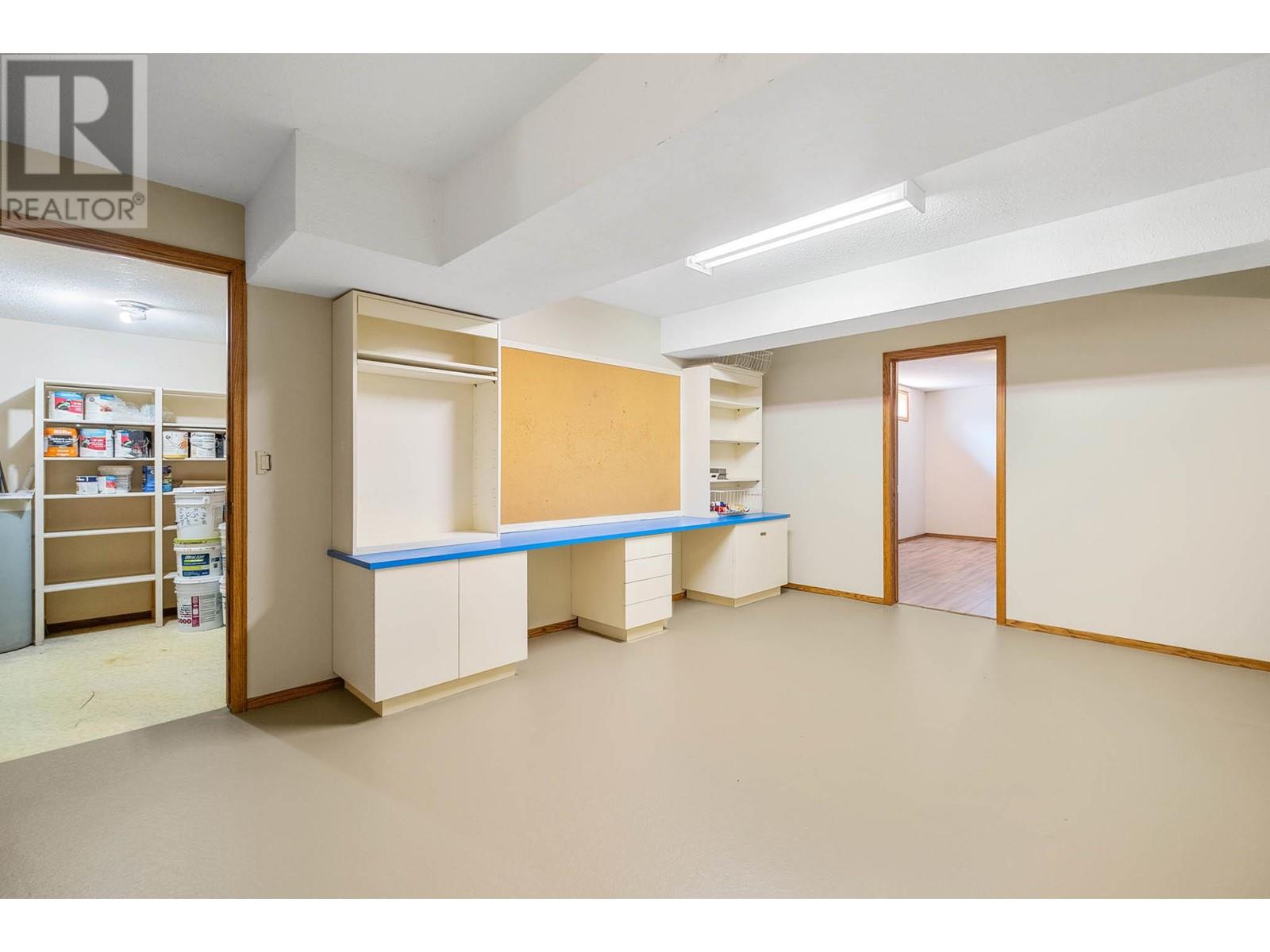  4977 Elliott Avenue, Peachland