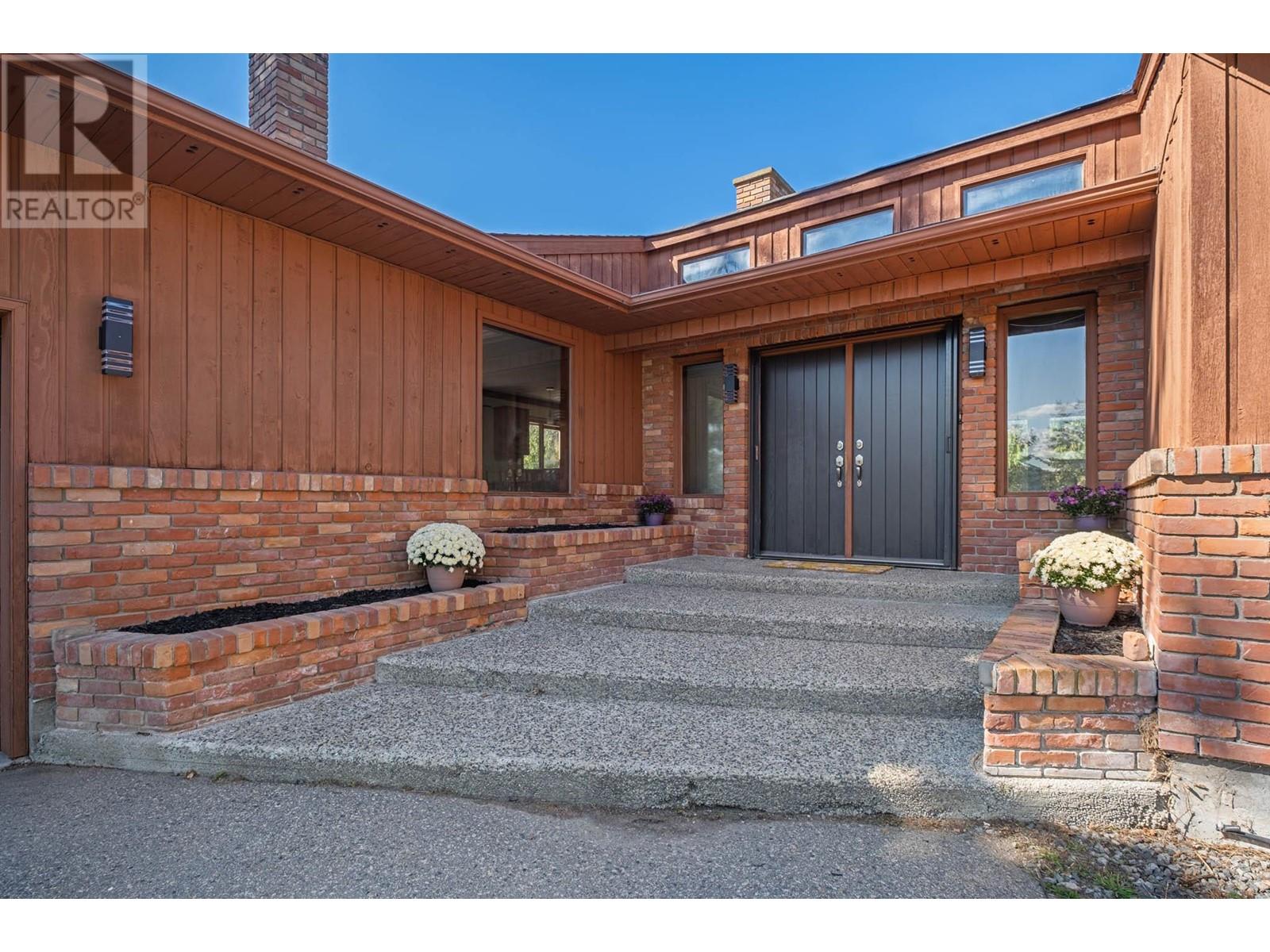  4977 Elliott Avenue, Peachland