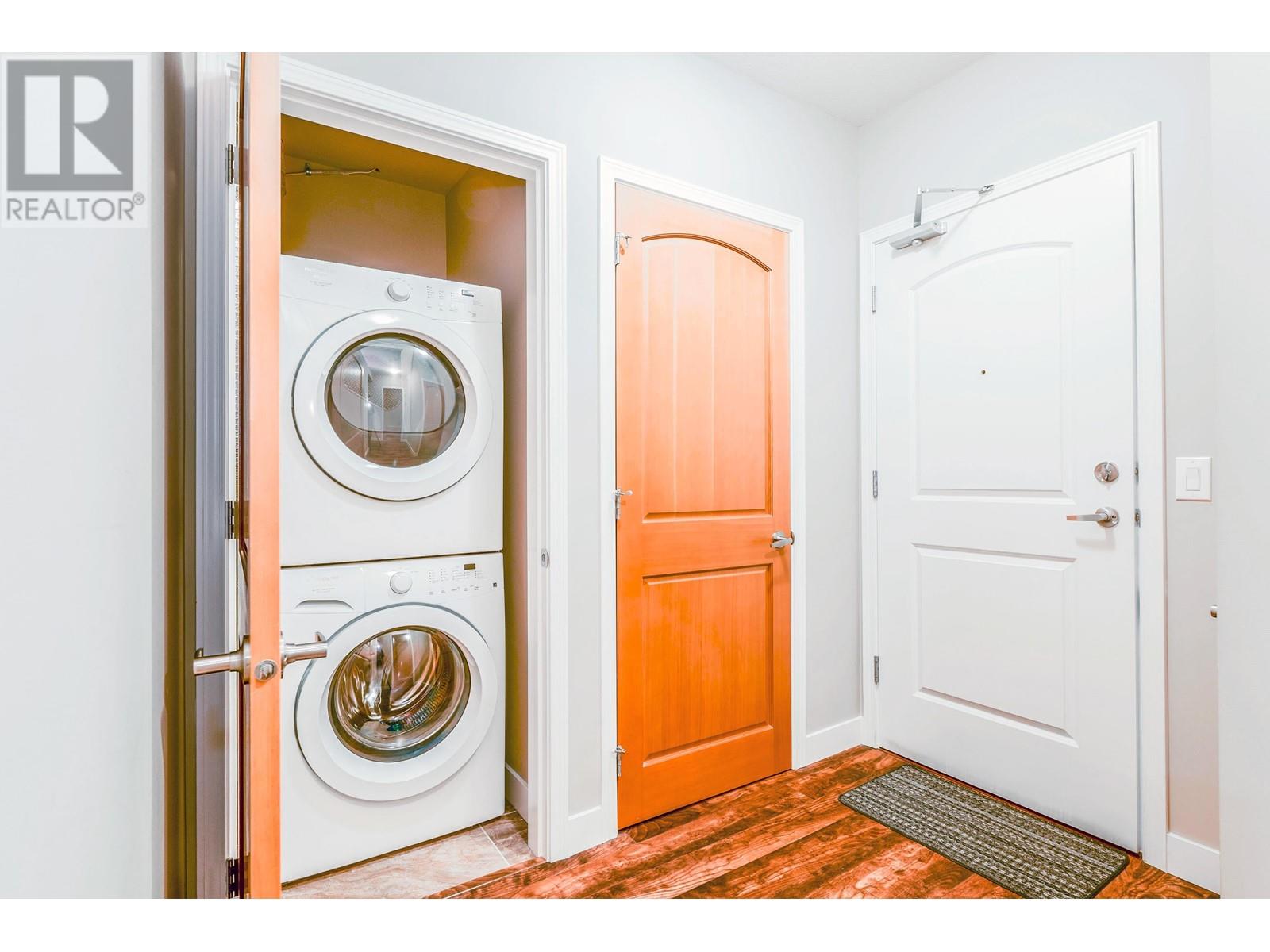 316 11887 BURNETT STREET, Maple Ridge
