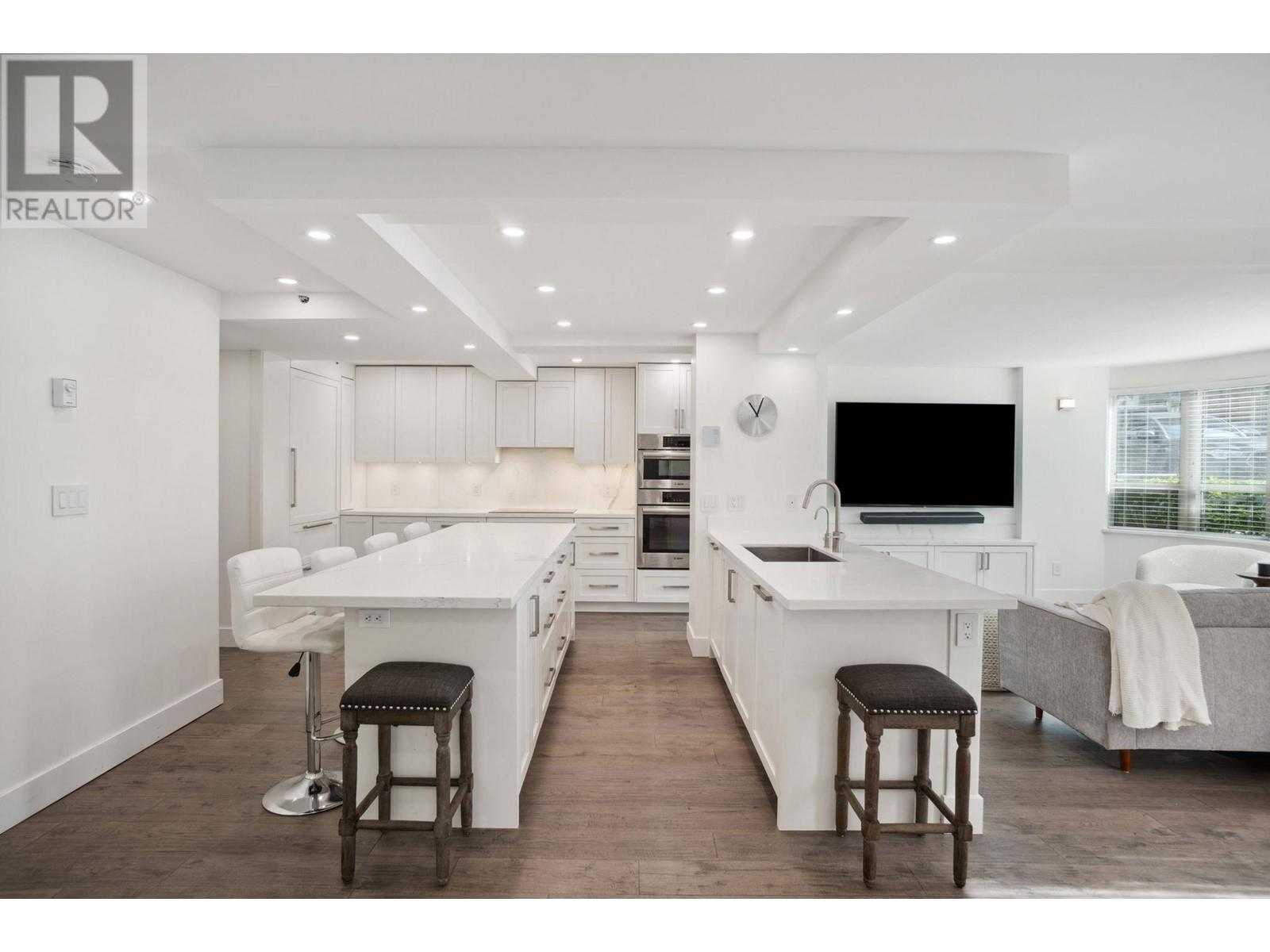 Photo 1 of T 14 1501 Howe Street, Vancouver BC